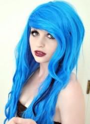 голубые волосы