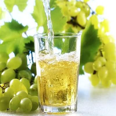 Сок белого винограда – отличный ингибитор.