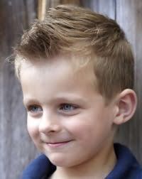 Детская стрижка для мальчиков с короткими волосами