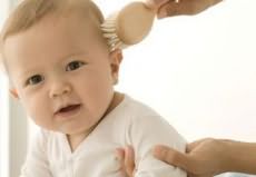 почему выпадают волосы у грудного ребенка