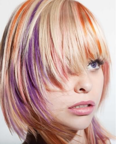 Фото цветного мелирования на русых волосах.